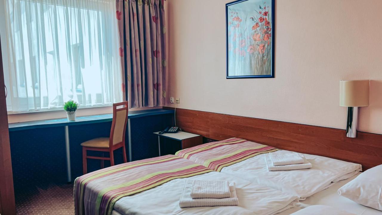 Aqua Hotel 3*